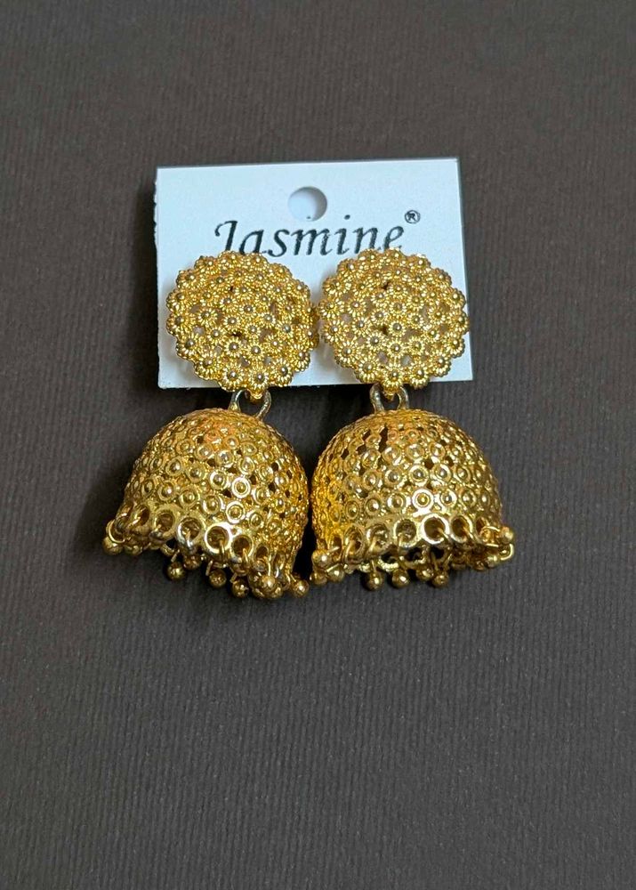 Beautiful Gold Jhumkis