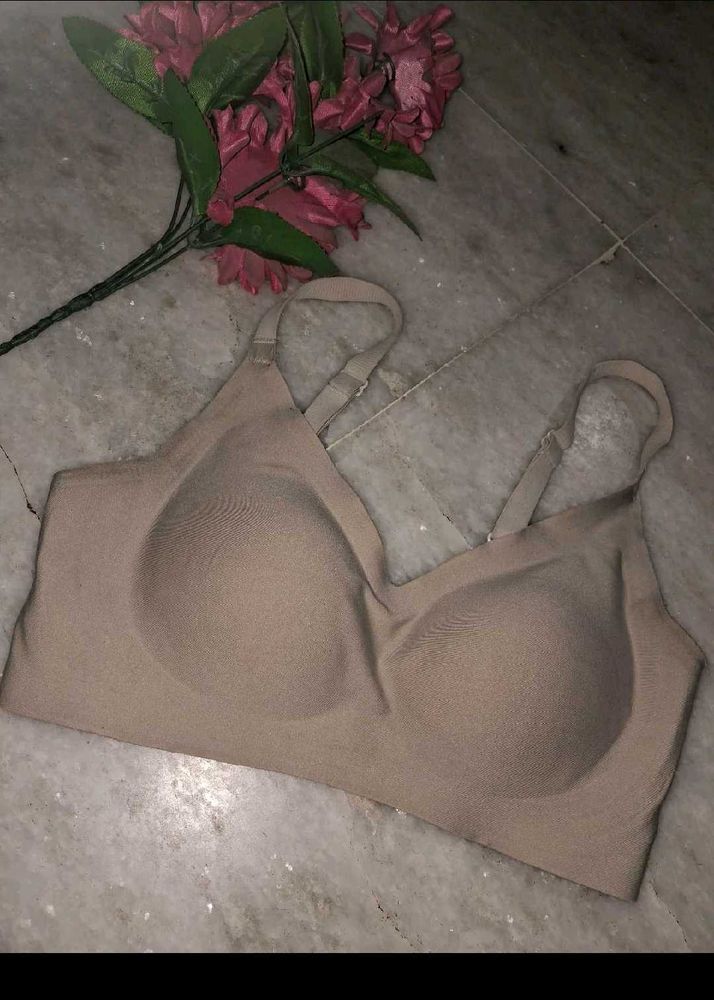Nude Padded Seamless Bra For Women