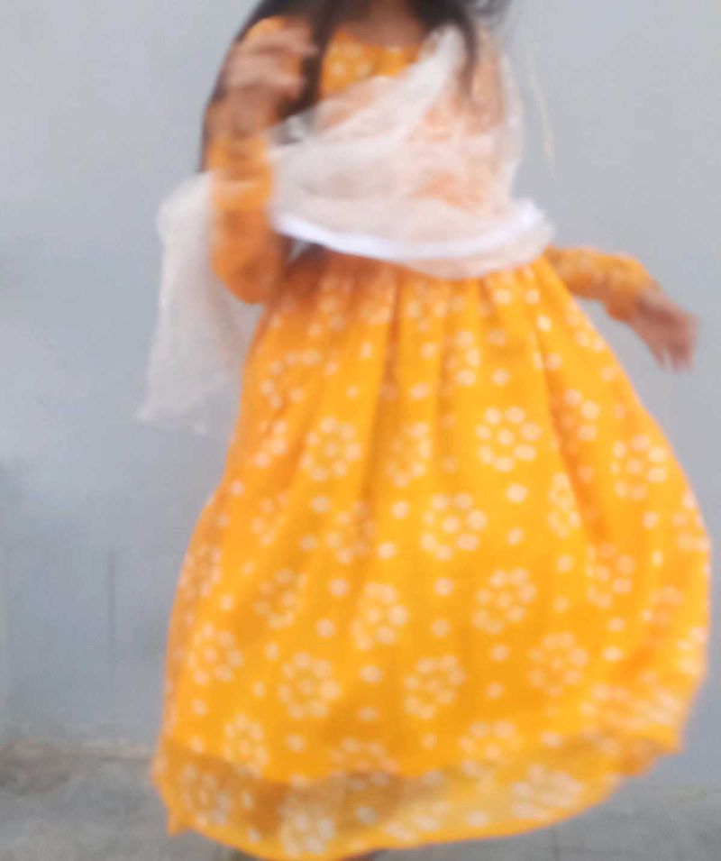 I&#39;m Selling Stitched Anarkali kurti.