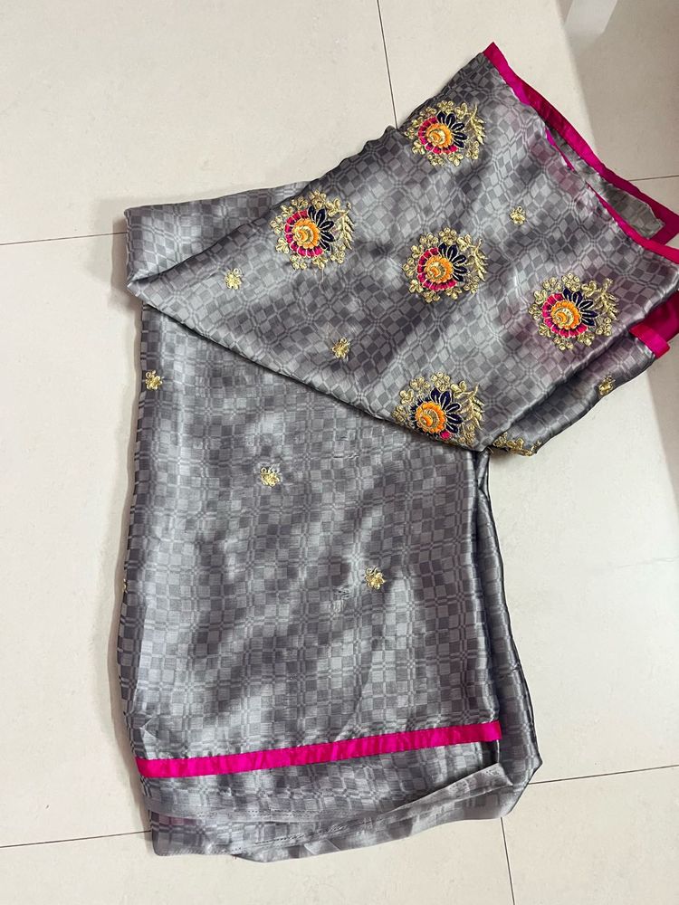 Grey Embroidered Saree no blouse