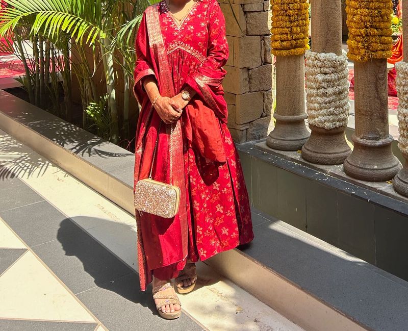 Alia cut dress