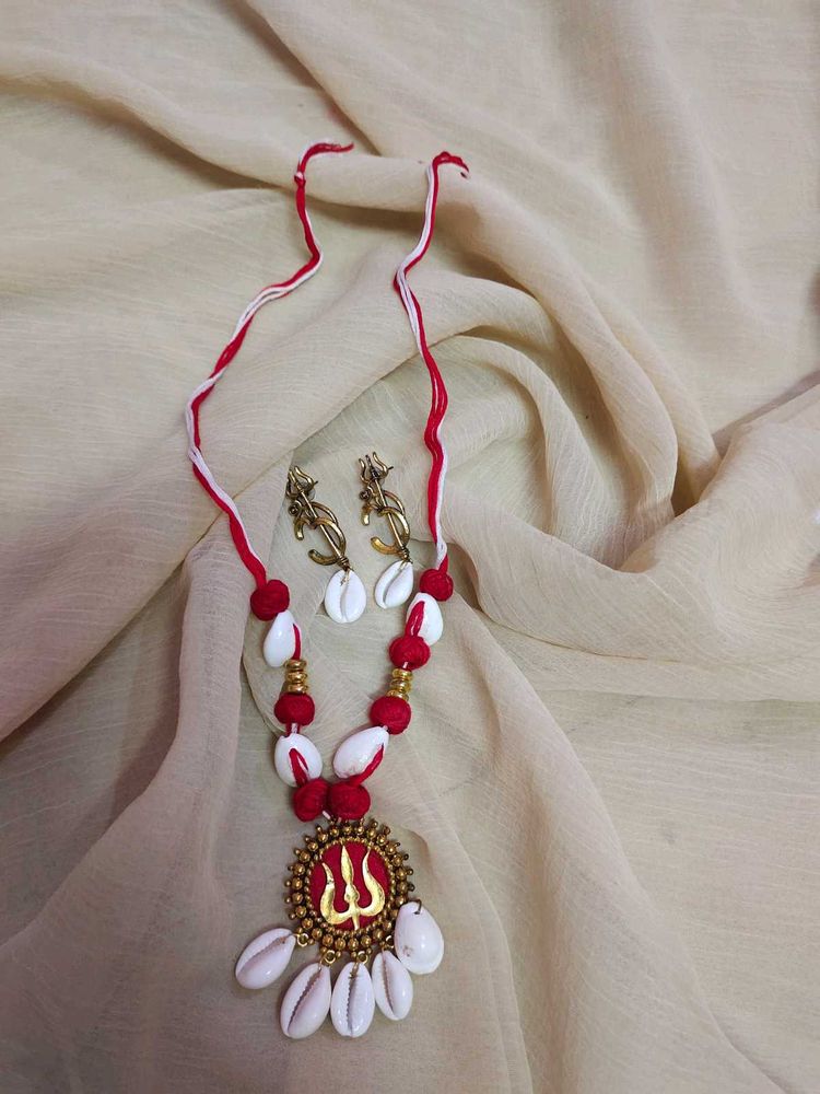 Seashell Trident Necklace Set