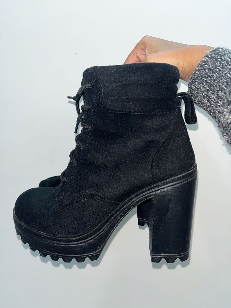 Black Heeled Boots