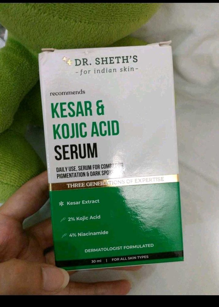 Dr. Sheth&#39;s Kesar &amp; Kojic Acid Serum