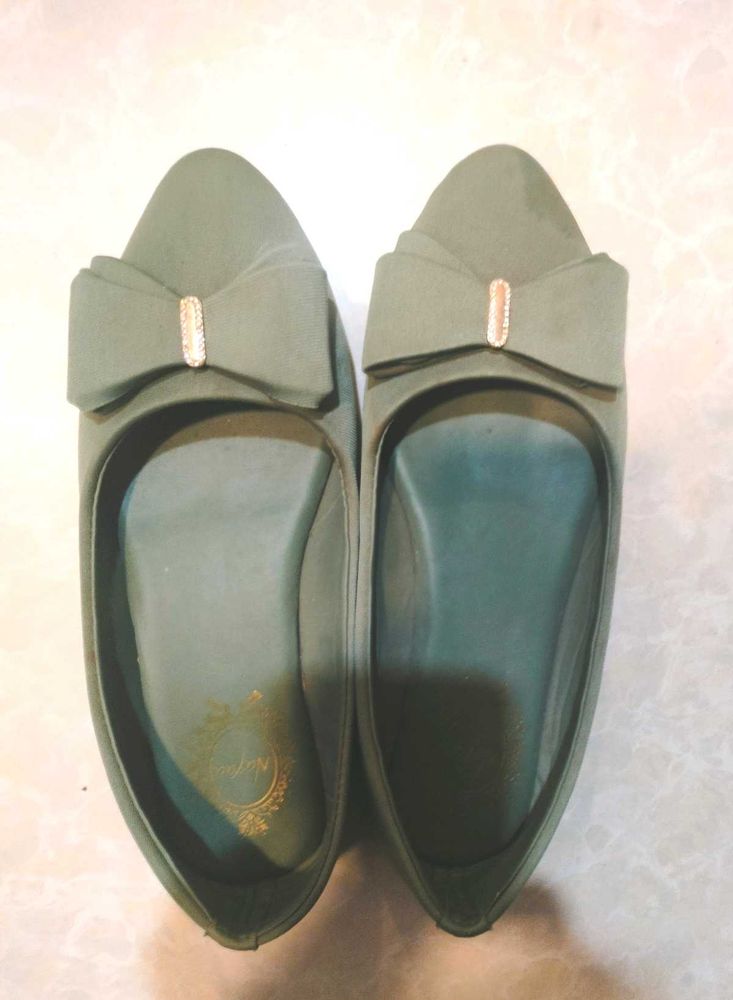 Olive Green Bow Flats