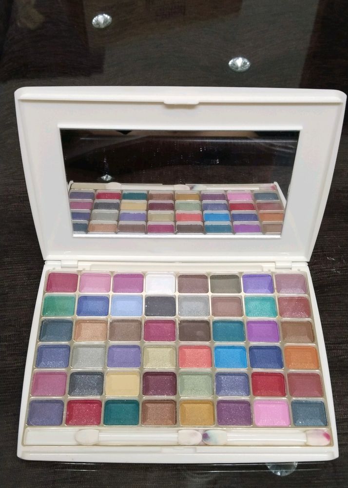 Professional Color Eyeshadow Palette