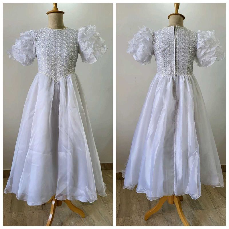 Elegant White Gown Length 46 Inches