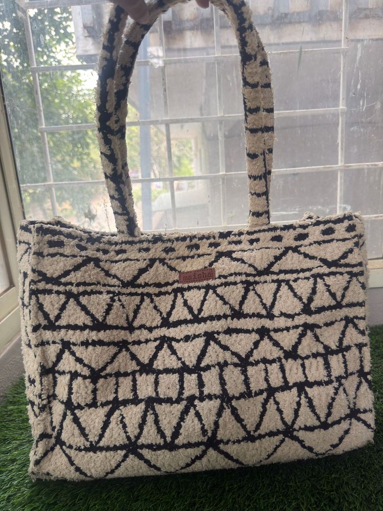 Stylish Tote Bag From Maisha