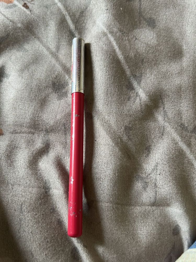 Red Lip Liner