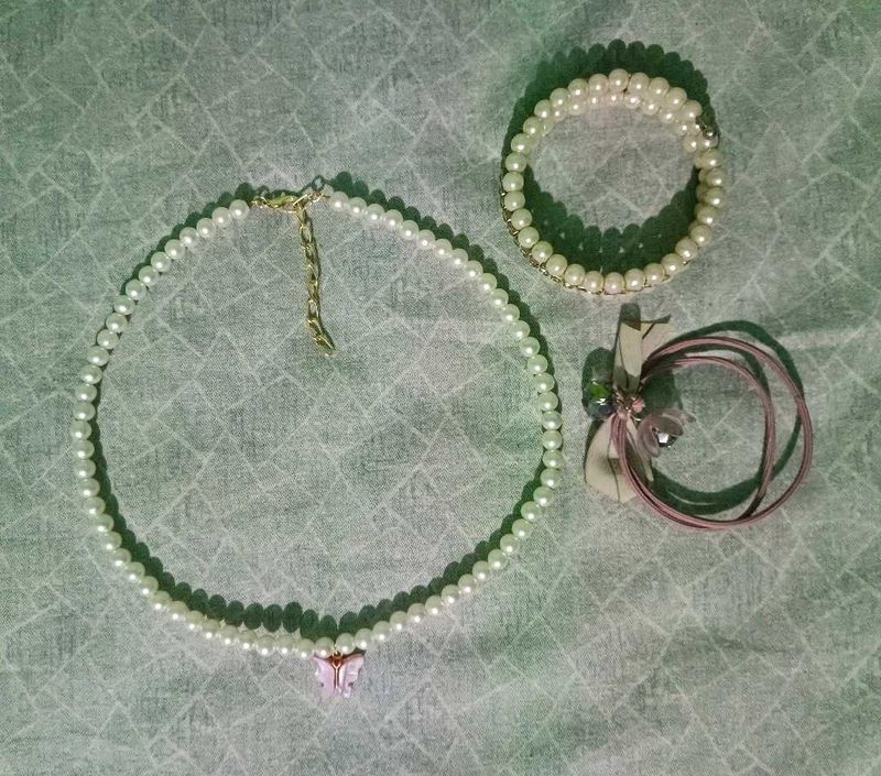 Aesthetic Pearl Necklace With Combo
