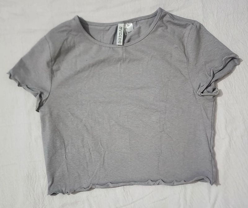 H&amp;m Grey Crop Top