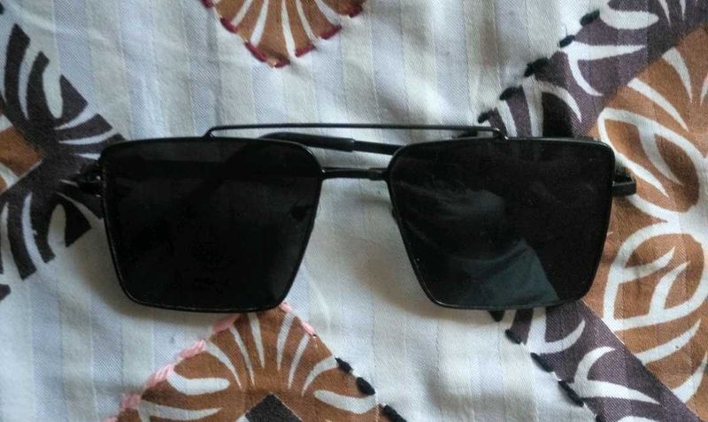 Stylish Black Square Sunglasses 😎