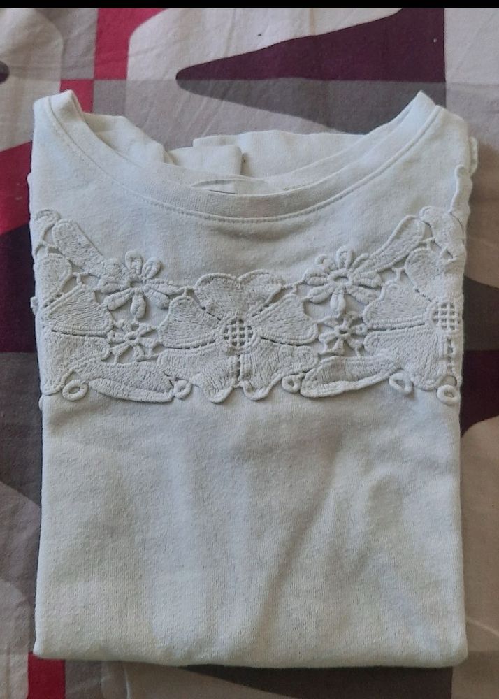 H&amp;M Sweatshirt