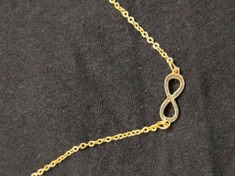 Infinity pendant chain Necklace