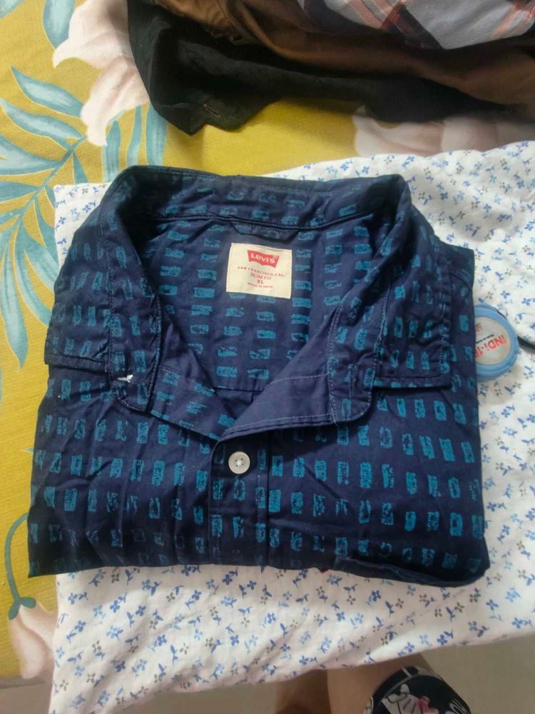 Levi&#39;s Patterned Shirt