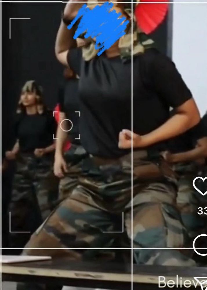 Cargo Pant, T Shirt &amp; Patka