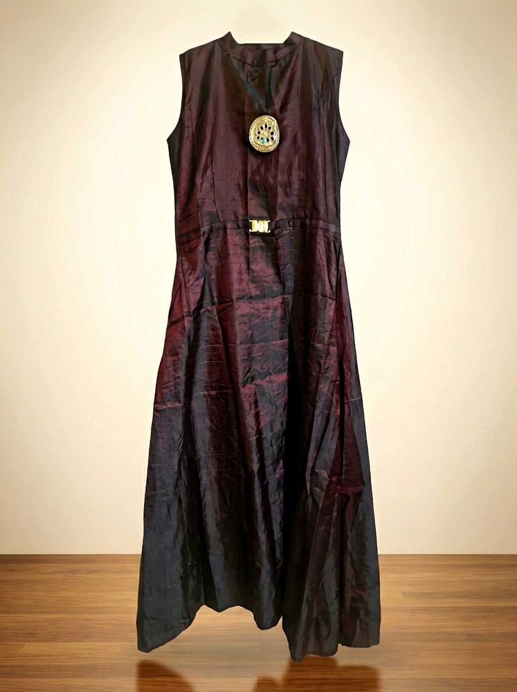 Elegant Sleeveless Maxi Dress