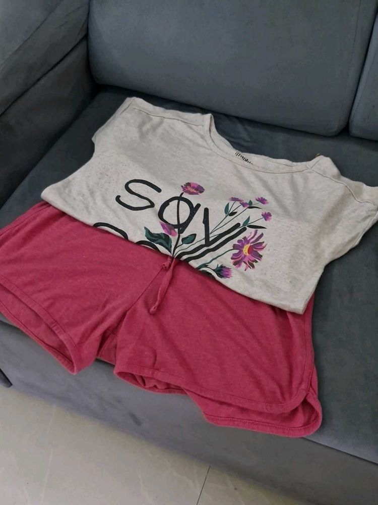 Graphic Print Tee &amp; Shorts Set