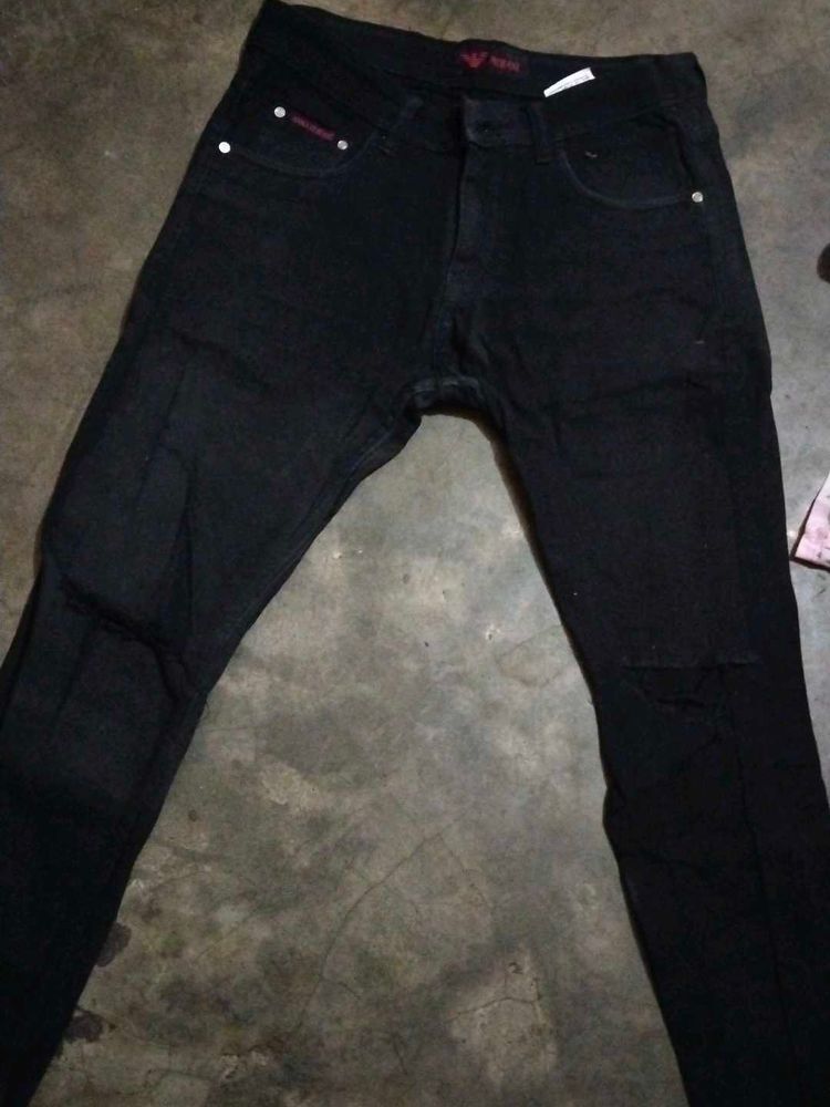 Stylish Knee Black Jeans