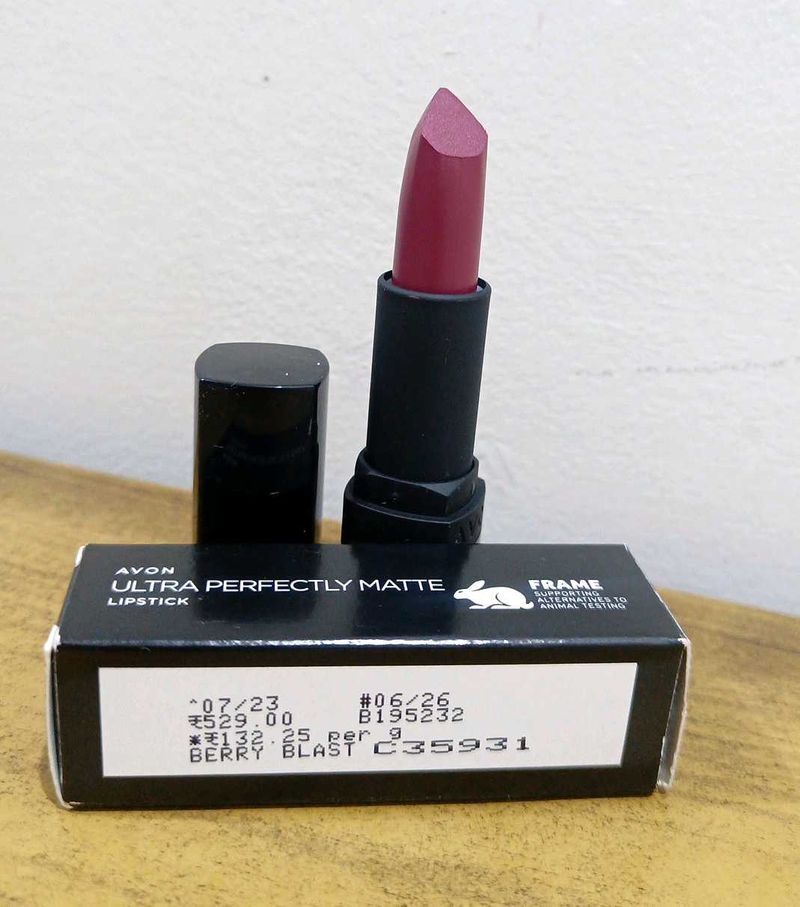Avon Ultra Perfectly Matte Berry Blast