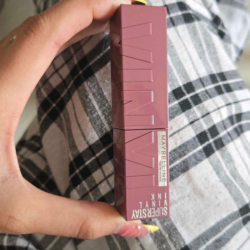 Maybelline Super Stay Vinyl Ink- Witty