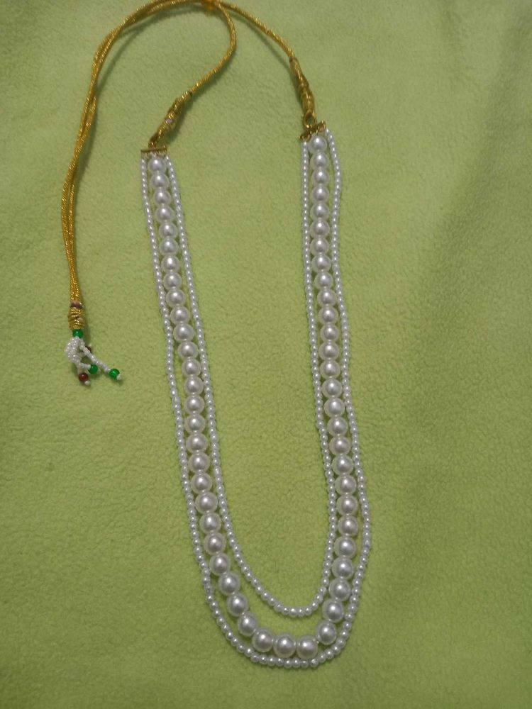 Elegant Pearl Necklace