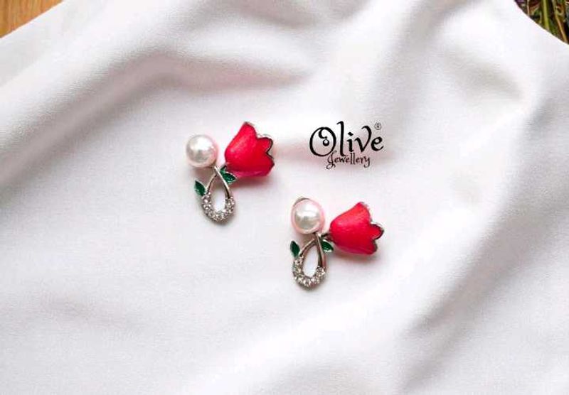 Pearl &amp; Red Tulip Stud Earrings