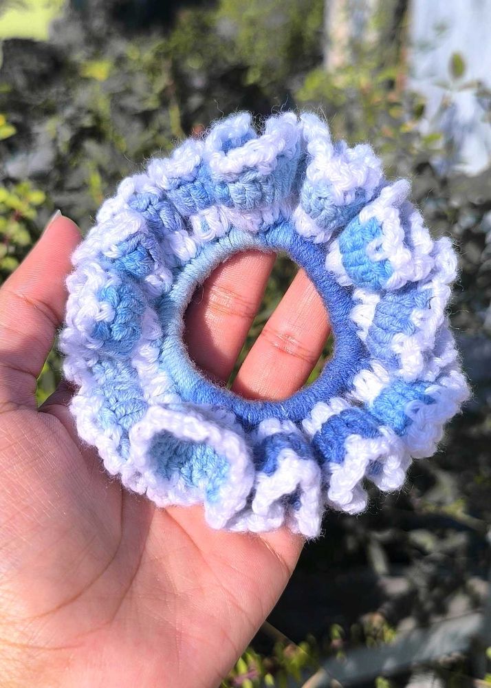 Crochet sky scrunchie