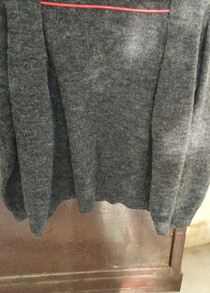 Wear Only 2 Times. Size Issue