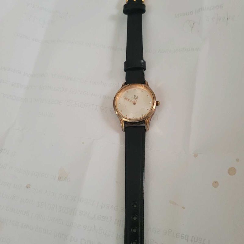 TITAN WRIST WATCH