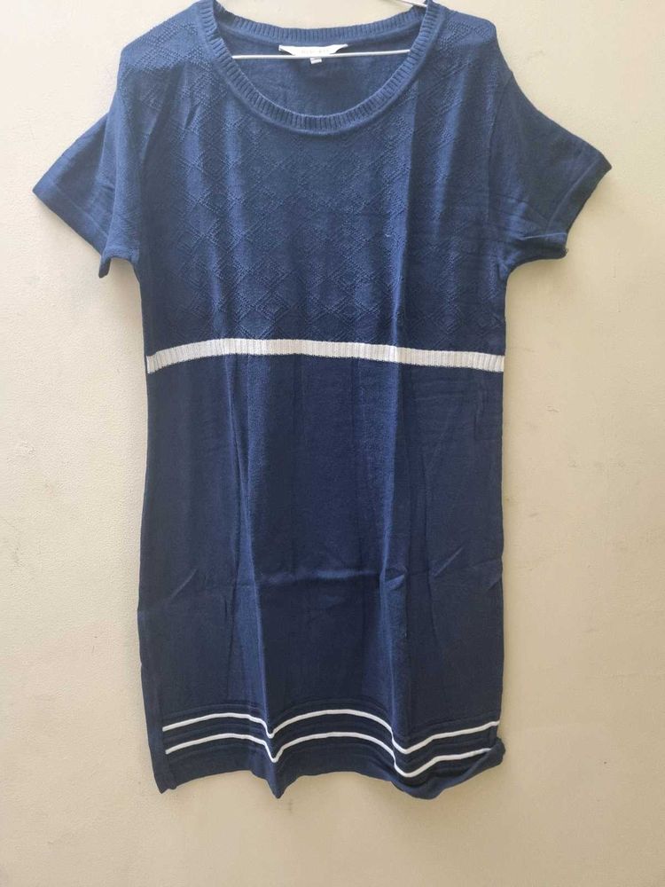 RIBBED KNITTED BLUE AND WHITE DRESS