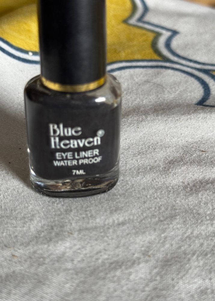 Combo Blue Heaven Eyeliner ,mascara And Clutch