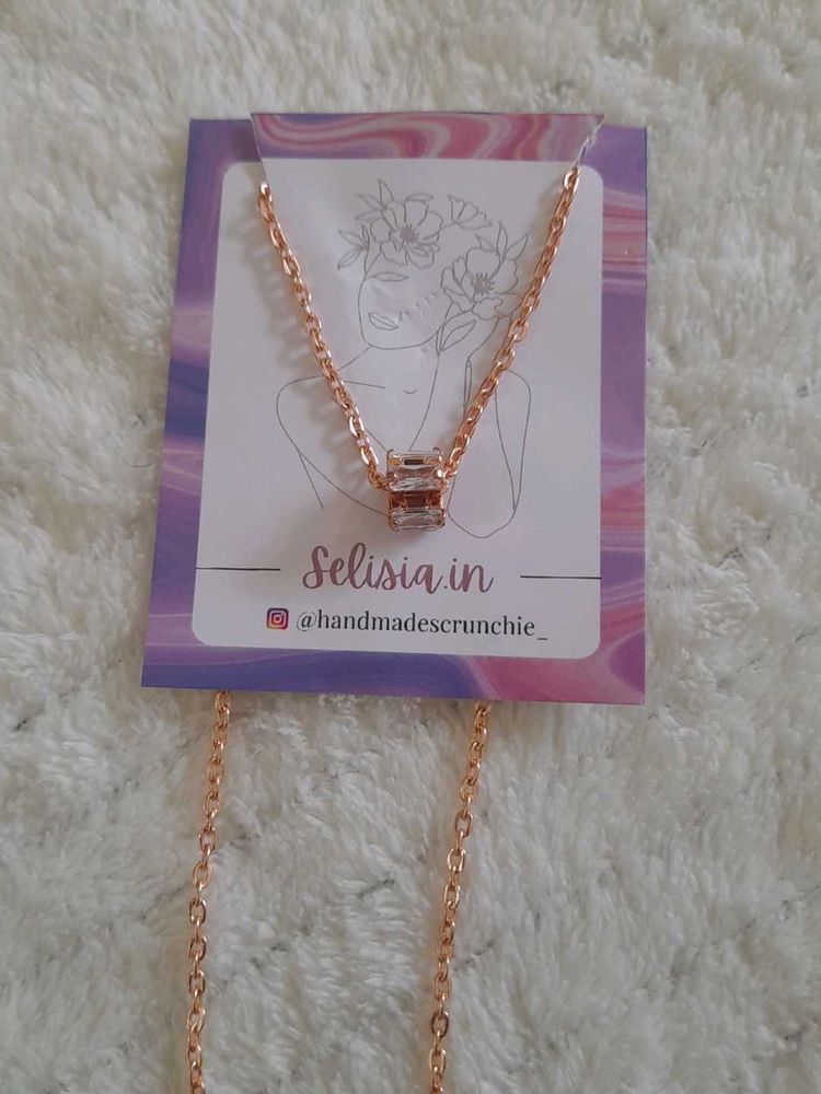 Elegant Rose Gold Necklace