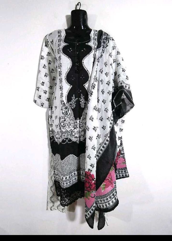 Beautiful Pakistani Suit
