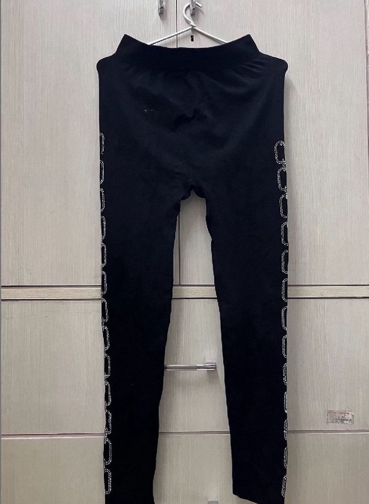 Thailand Embroidered Leggings x2