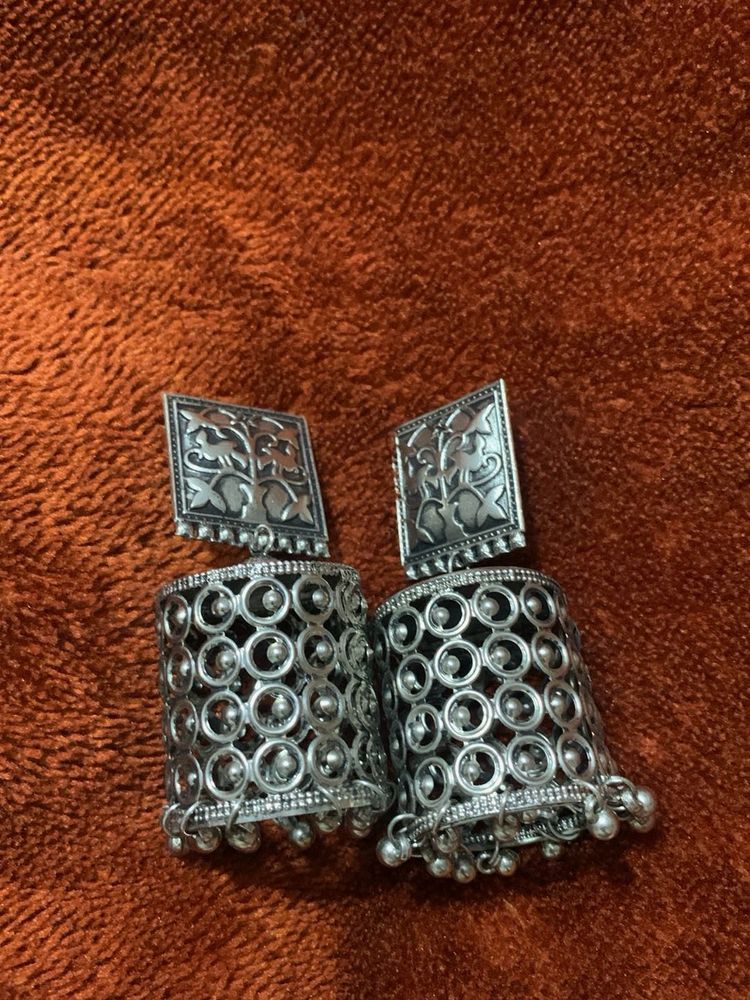 Silver Jhumka Earrings