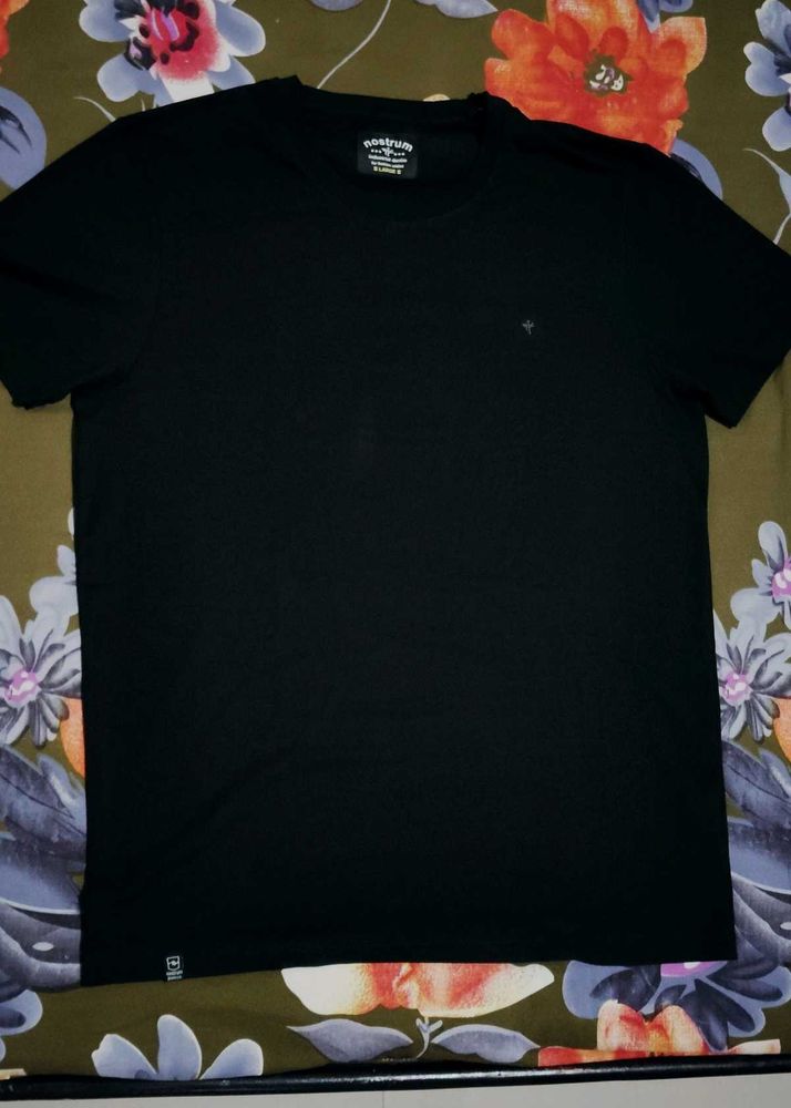 Nostrum Black T-Shirt