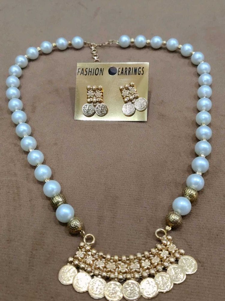 Pearl Necklace &amp; Earring Set