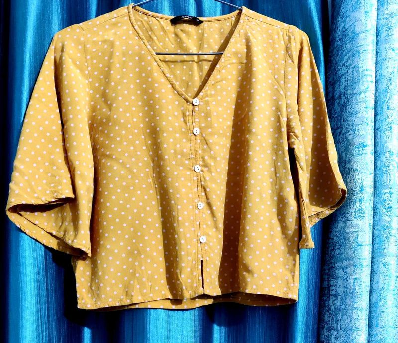 Yellow Polka Dot Top, Branded ✨