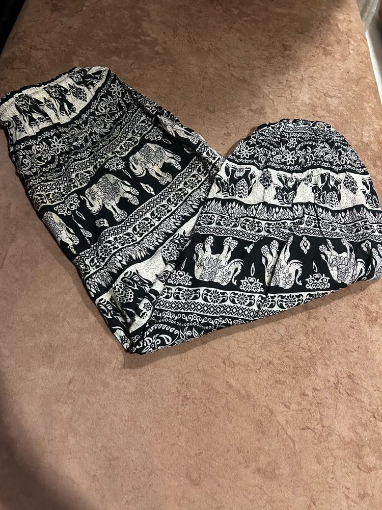 Elephant Print Short Harem Pants