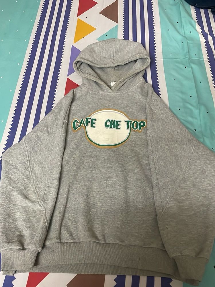 Cafe Che Top Grey down shoulder baggy Hoodie