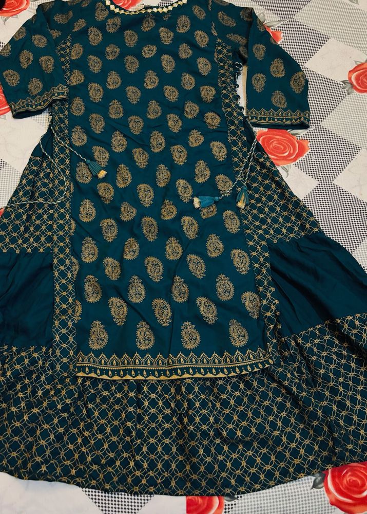 Teal &amp; Gold Printed Kurti Set
