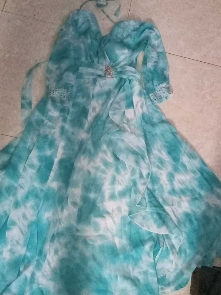 Printed Gown ✨