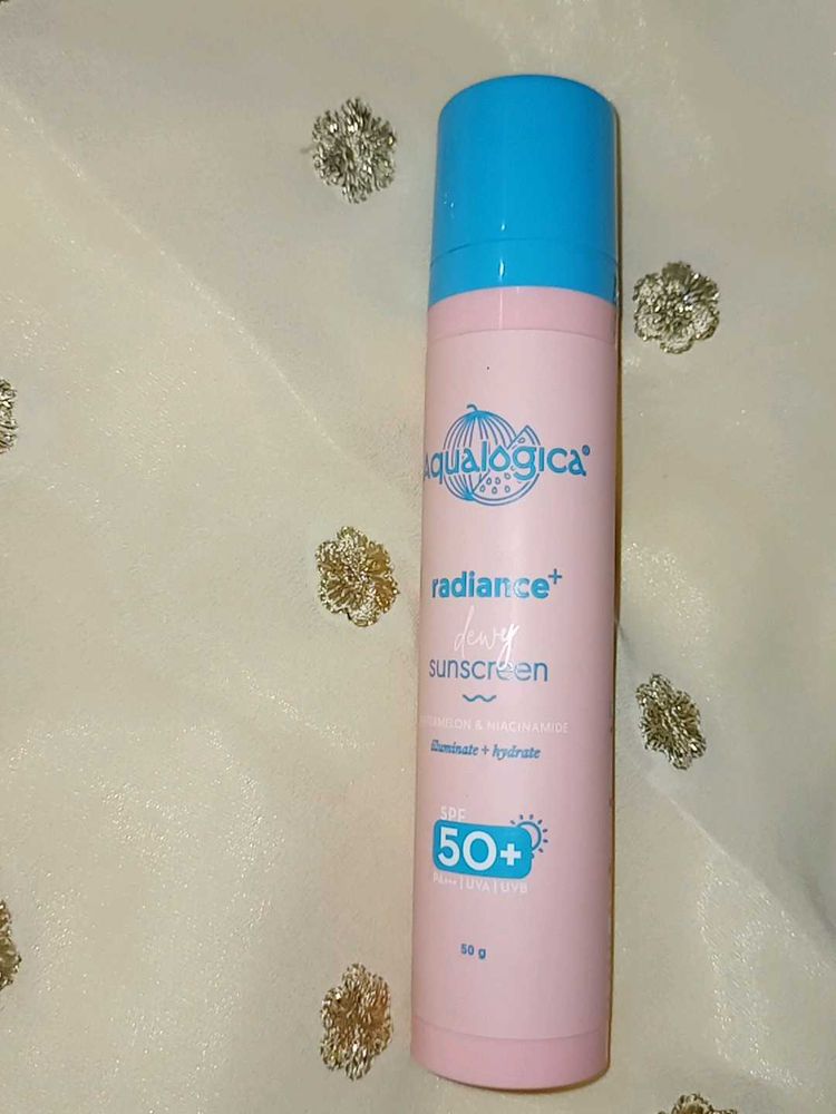 Aqualogica Radiance+ Dewy Sunscreen