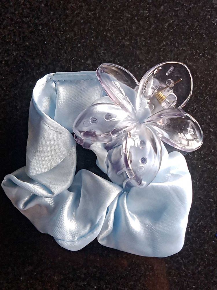 Blue Floral Hair scrunchy and flower cluture