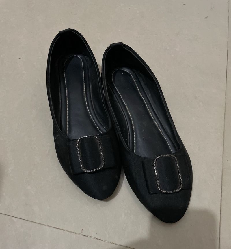 Black Bow Ballerinas
