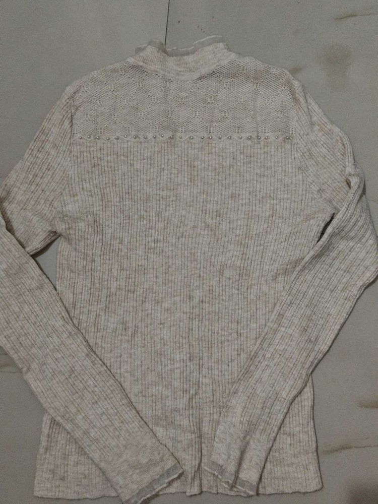 Elegant Knit Top with Lace Detail