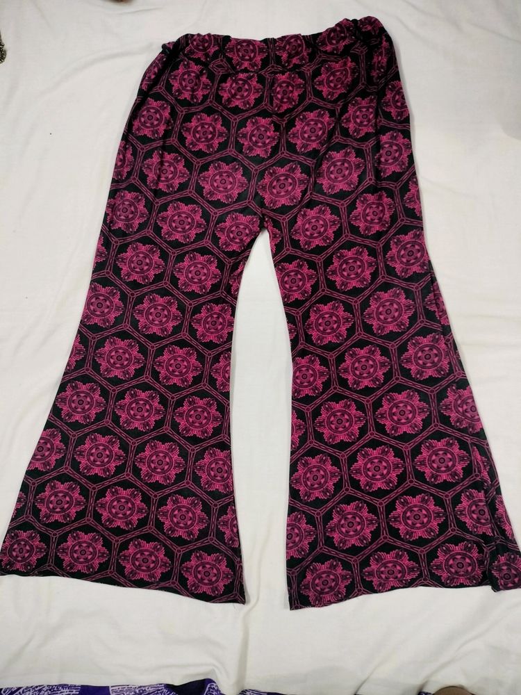 Patterned Flare Leggings