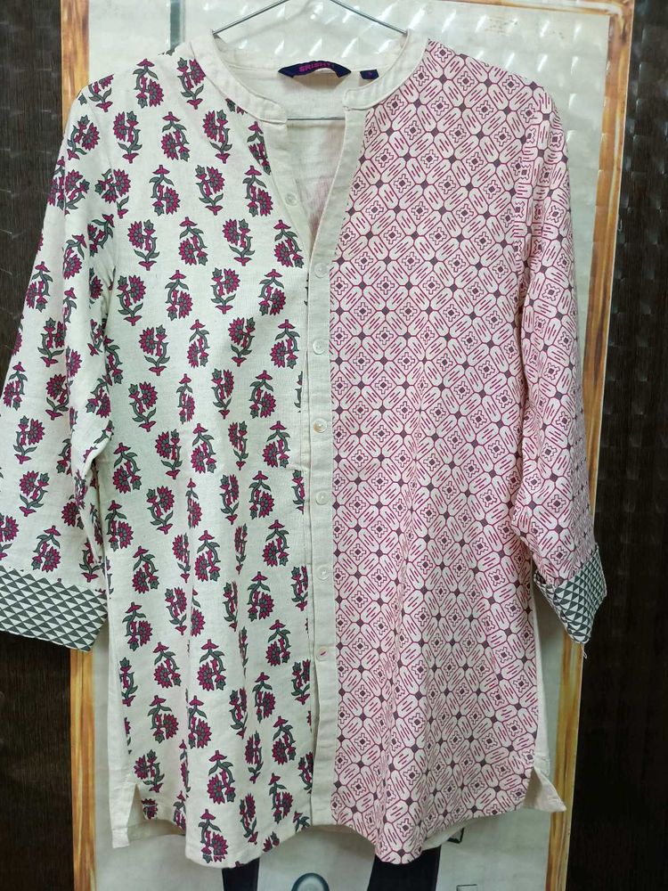 Printed Women&#39;s Top