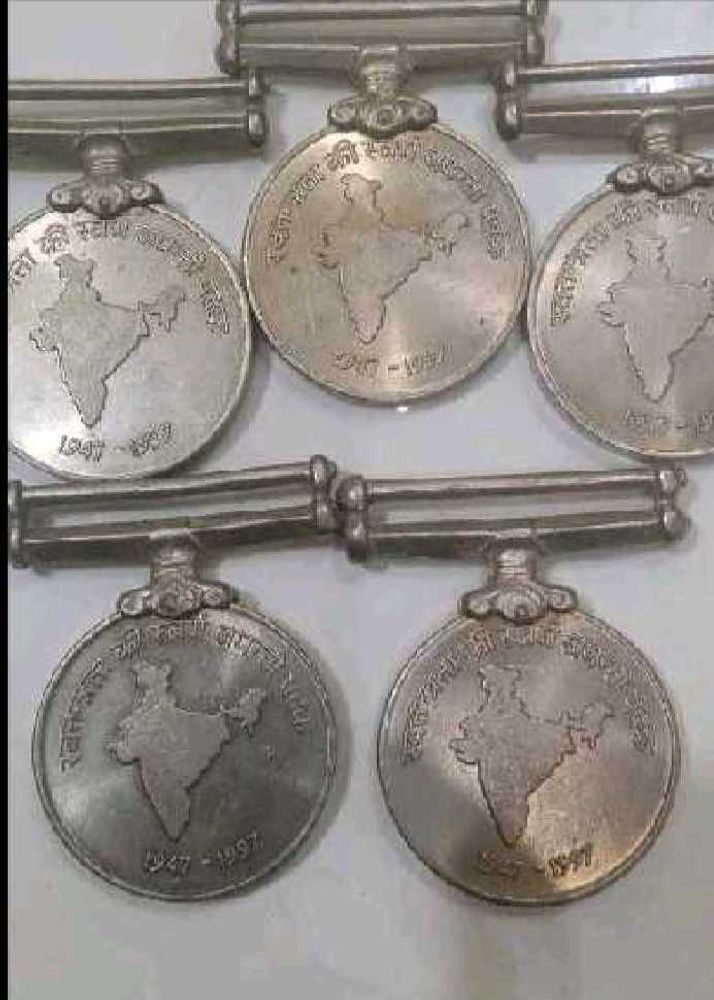 Vintage India Service Medal( Fixed price ✅